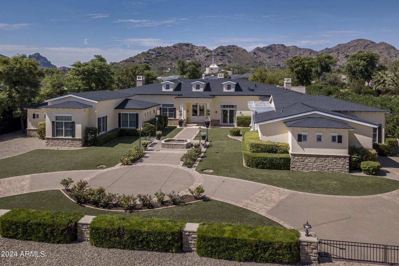 7130 69th Place - Photo 1