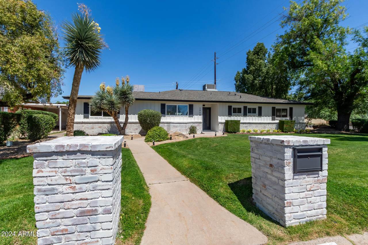 1952 San Miguel Avenue - Photo 1