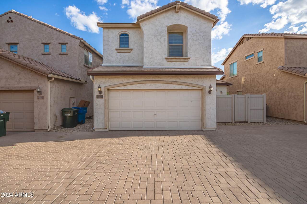 2334 84TH Drive - Photo 1
