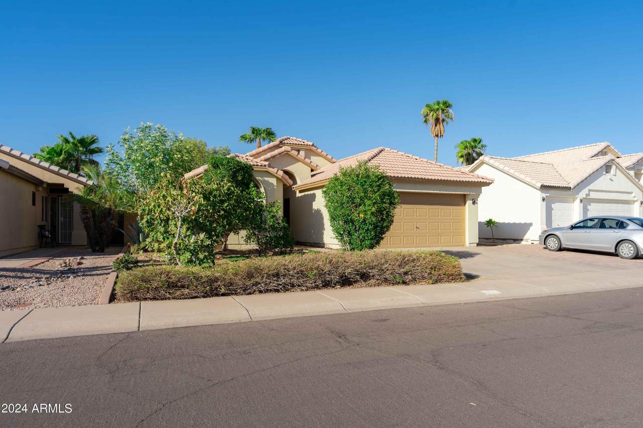 412 Aire Libre Avenue - Photo 1