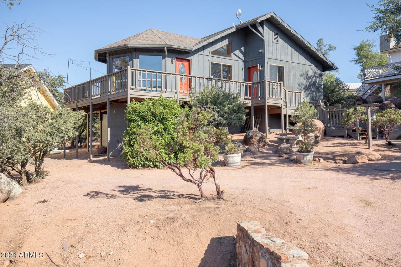 608 Evergreen Street - Photo 1