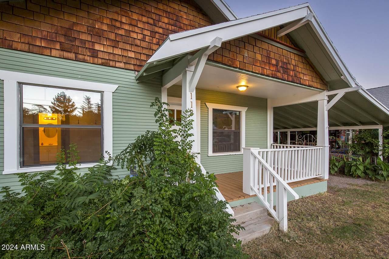 118 Douglas Street - Photo 1