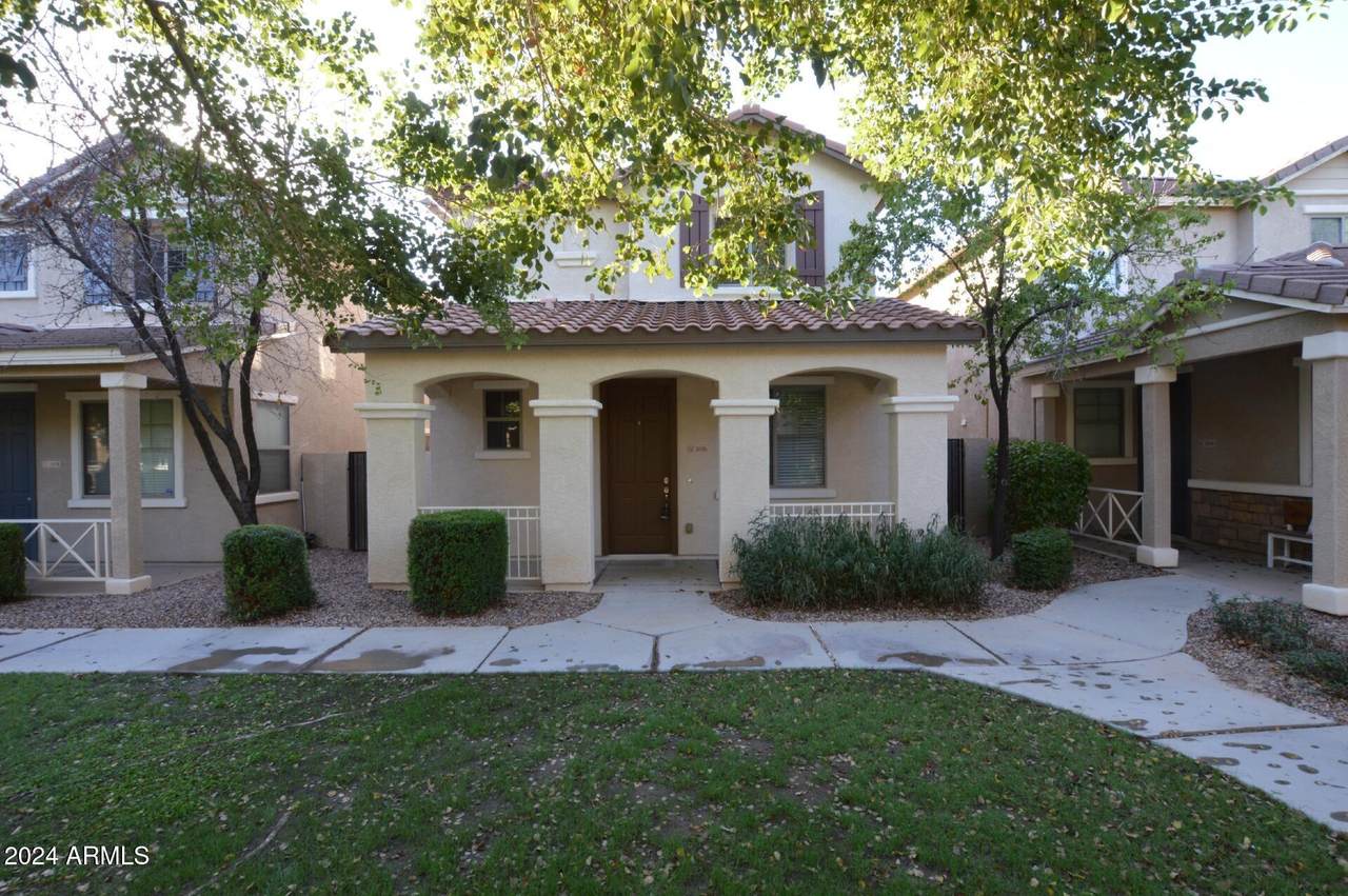 3806 Trigger Way - Photo 1