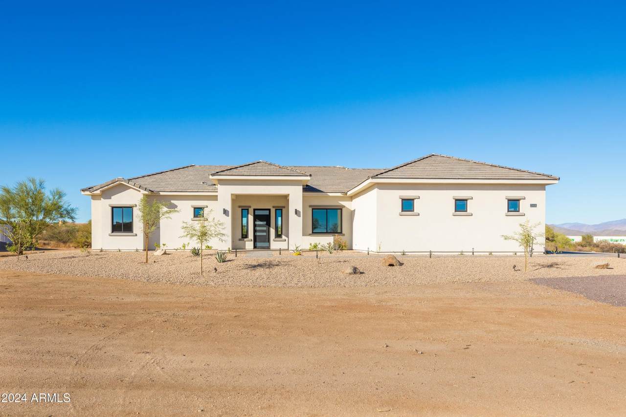 15424 Dixileta Drive - Photo 1