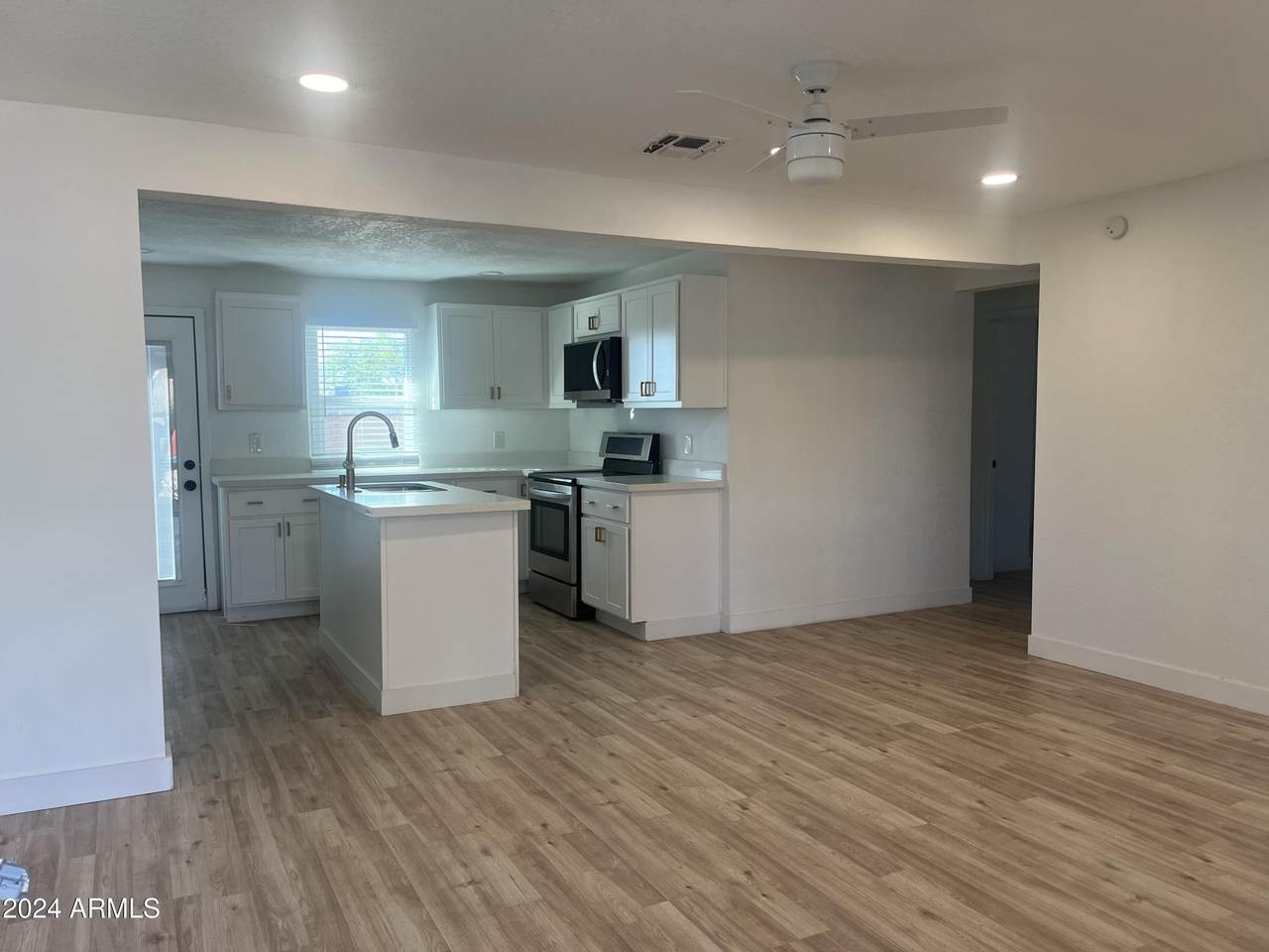 1005 Tempe Drive - Photo 1