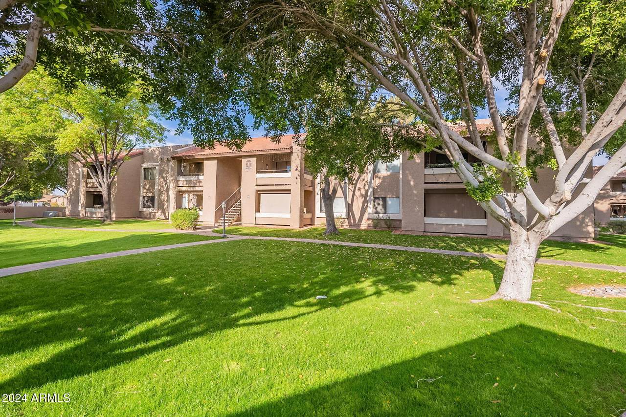 2146 Isabella Avenue - Photo 1