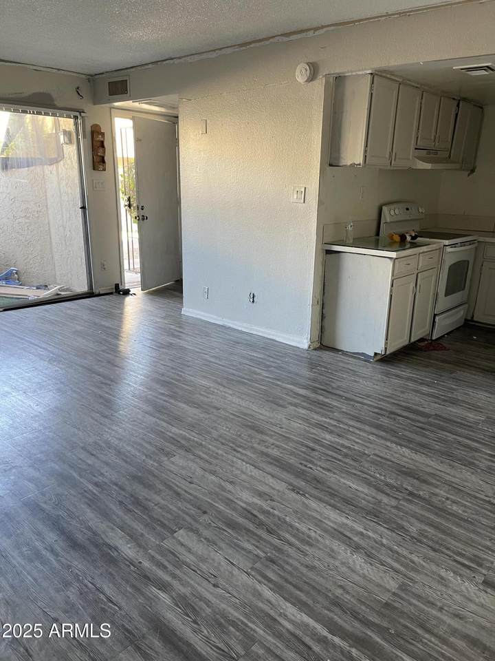 2652 43RD Avenue - Photo 1