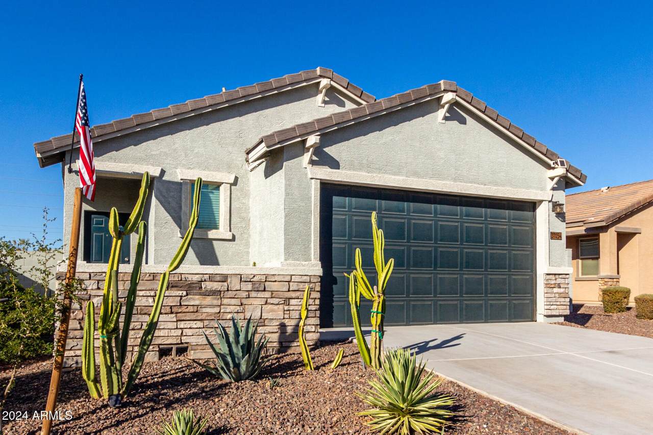 37054 Addison Lane - Photo 1