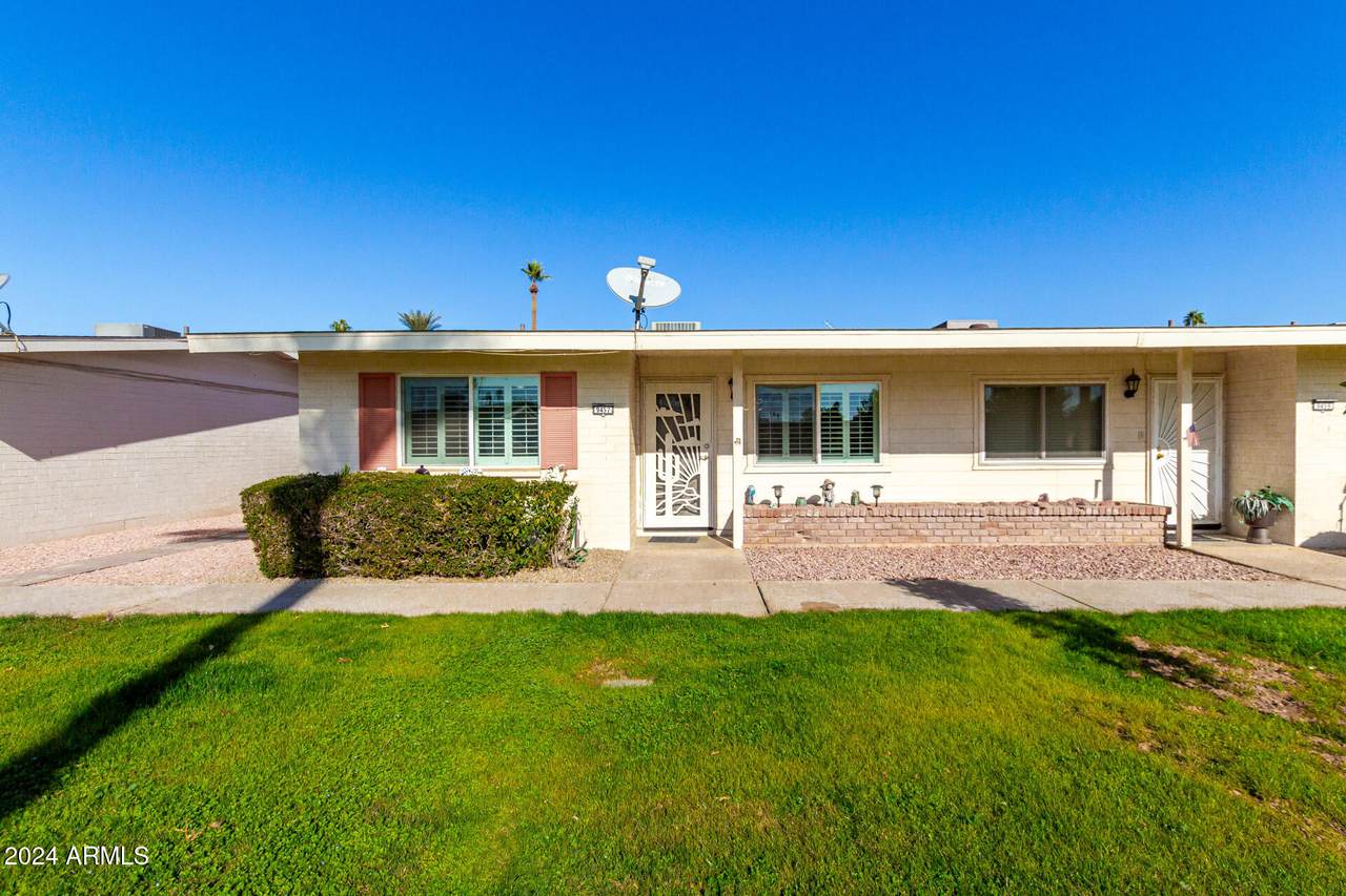 9457 111TH Avenue - Photo 1