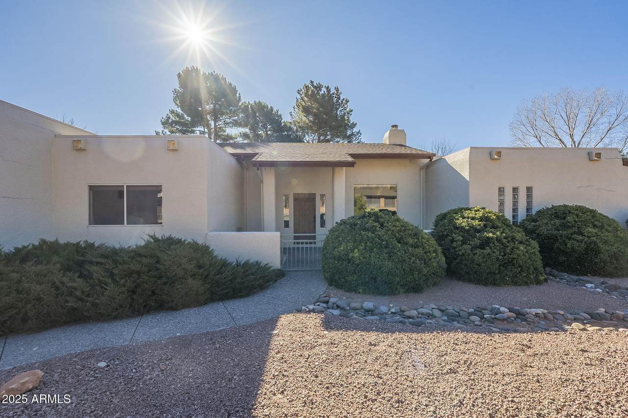 130 Fairway Oaks Lane - Photo 1