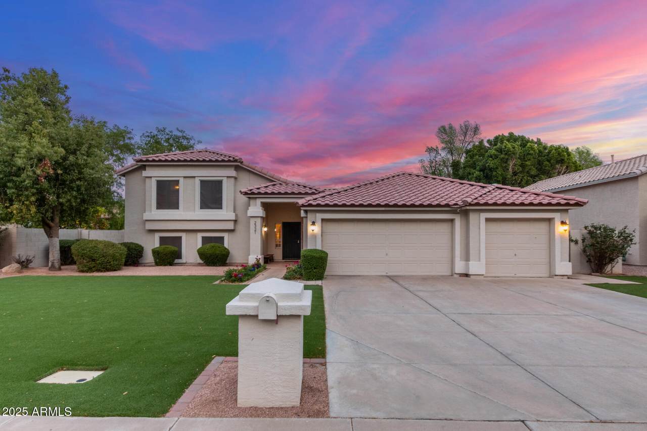 2321 Glenview - Photo 1