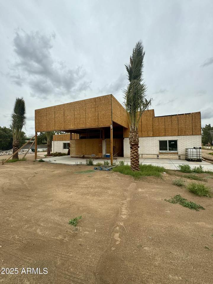 5550 Shea Boulevard - Photo 1
