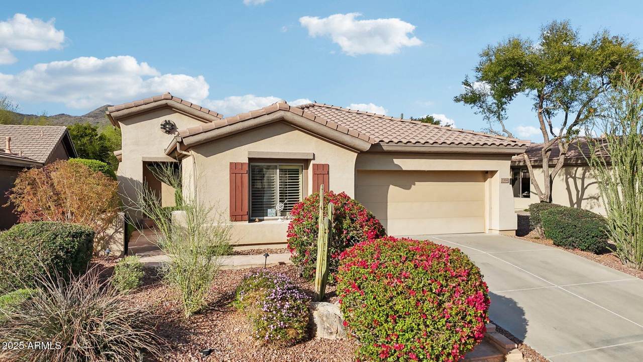 2354 Muirfield Drive - Photo 1