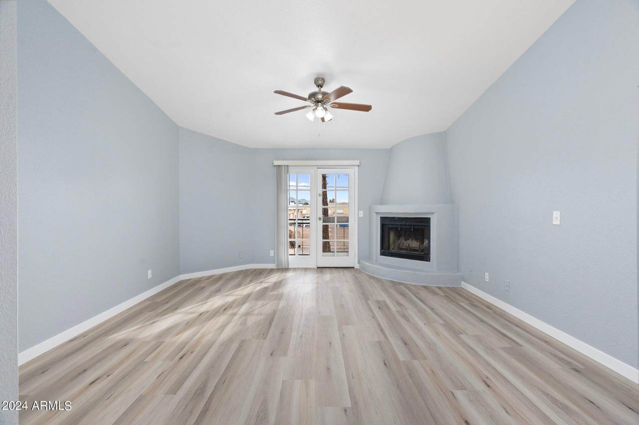 15402 28TH Street - Photo 1