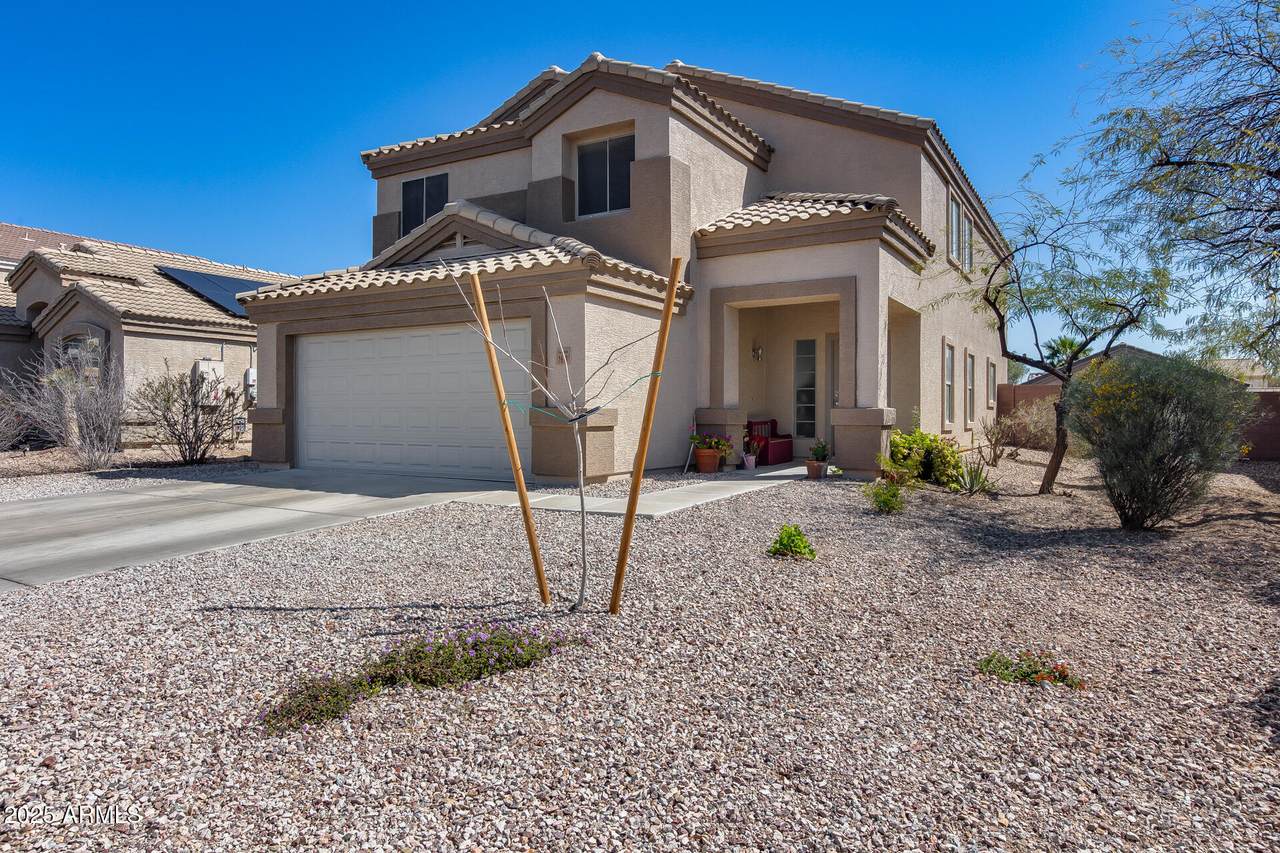 1673 218TH Avenue - Photo 1