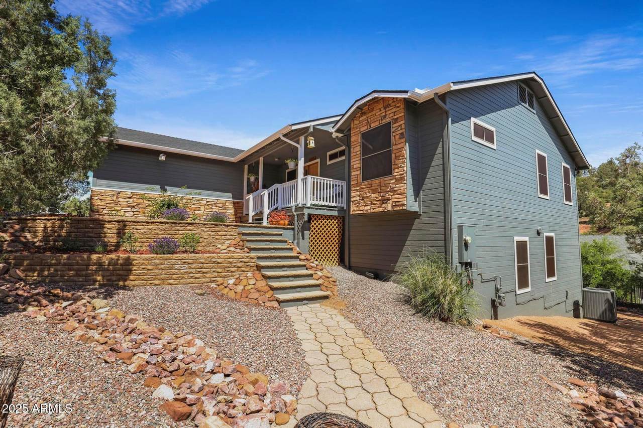 809 St Moritz Drive - Photo 1
