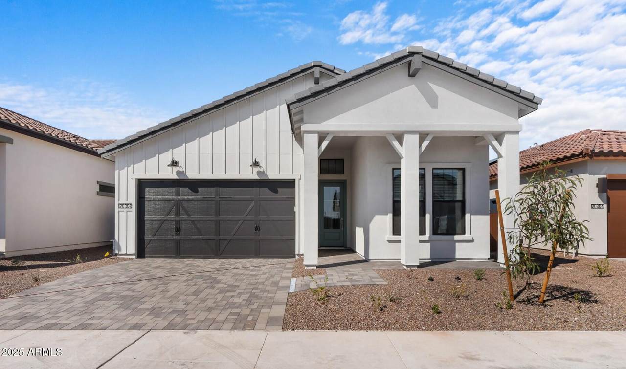 20308 Montecito Avenue - Photo 1
