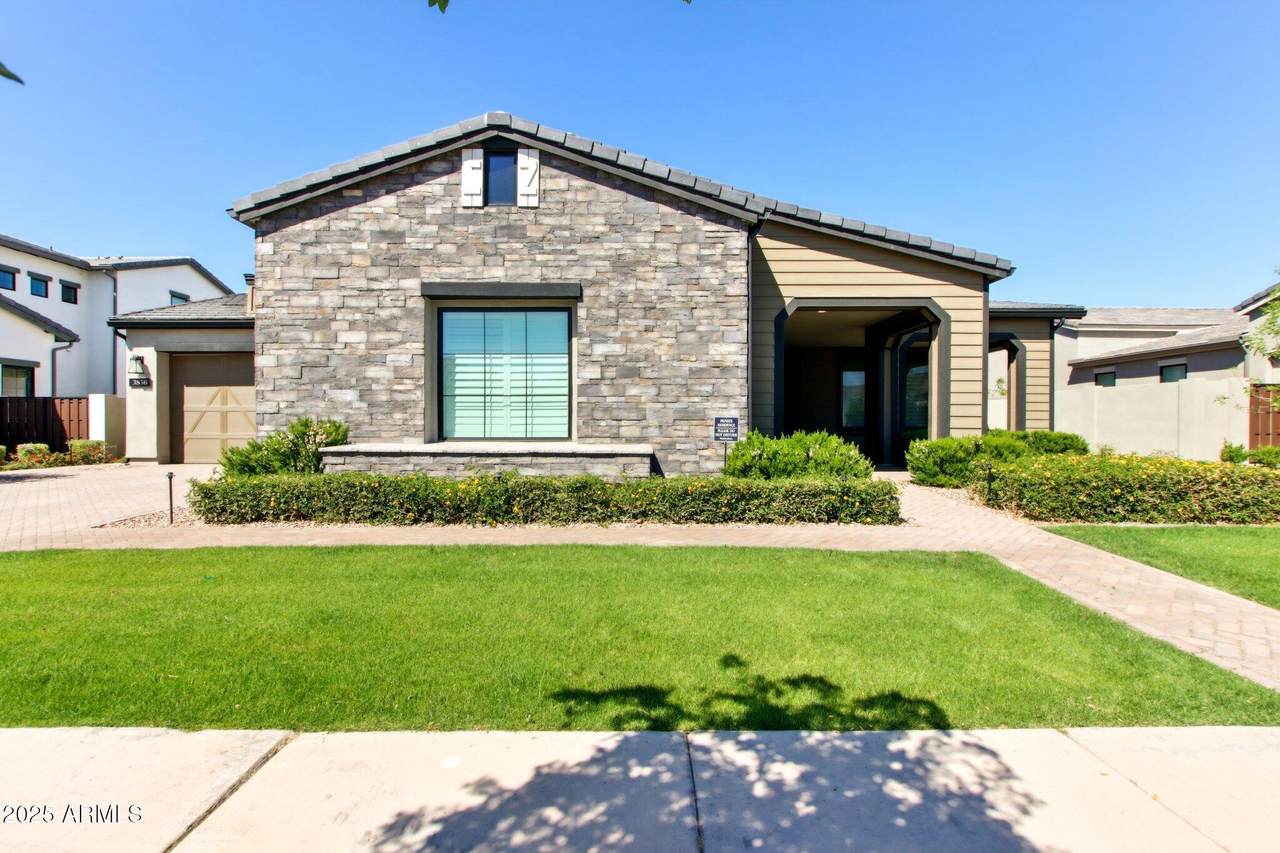 3856 Sagebrush Street - Photo 1
