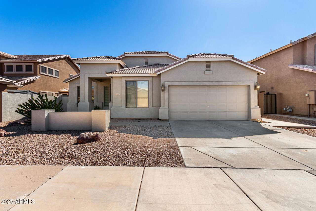 21337 Camina Plata - Photo 1