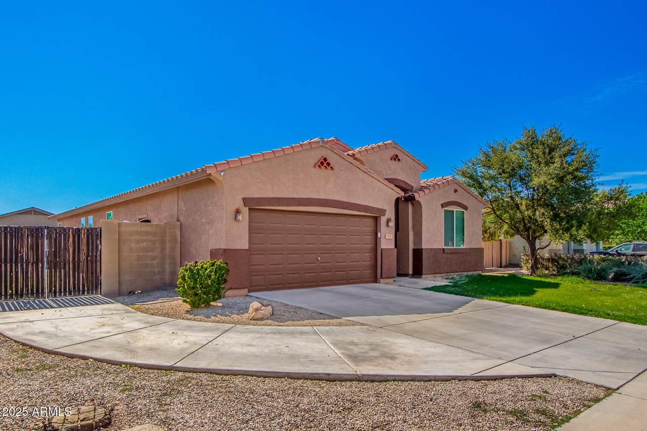 901 Hereford Drive - Photo 1