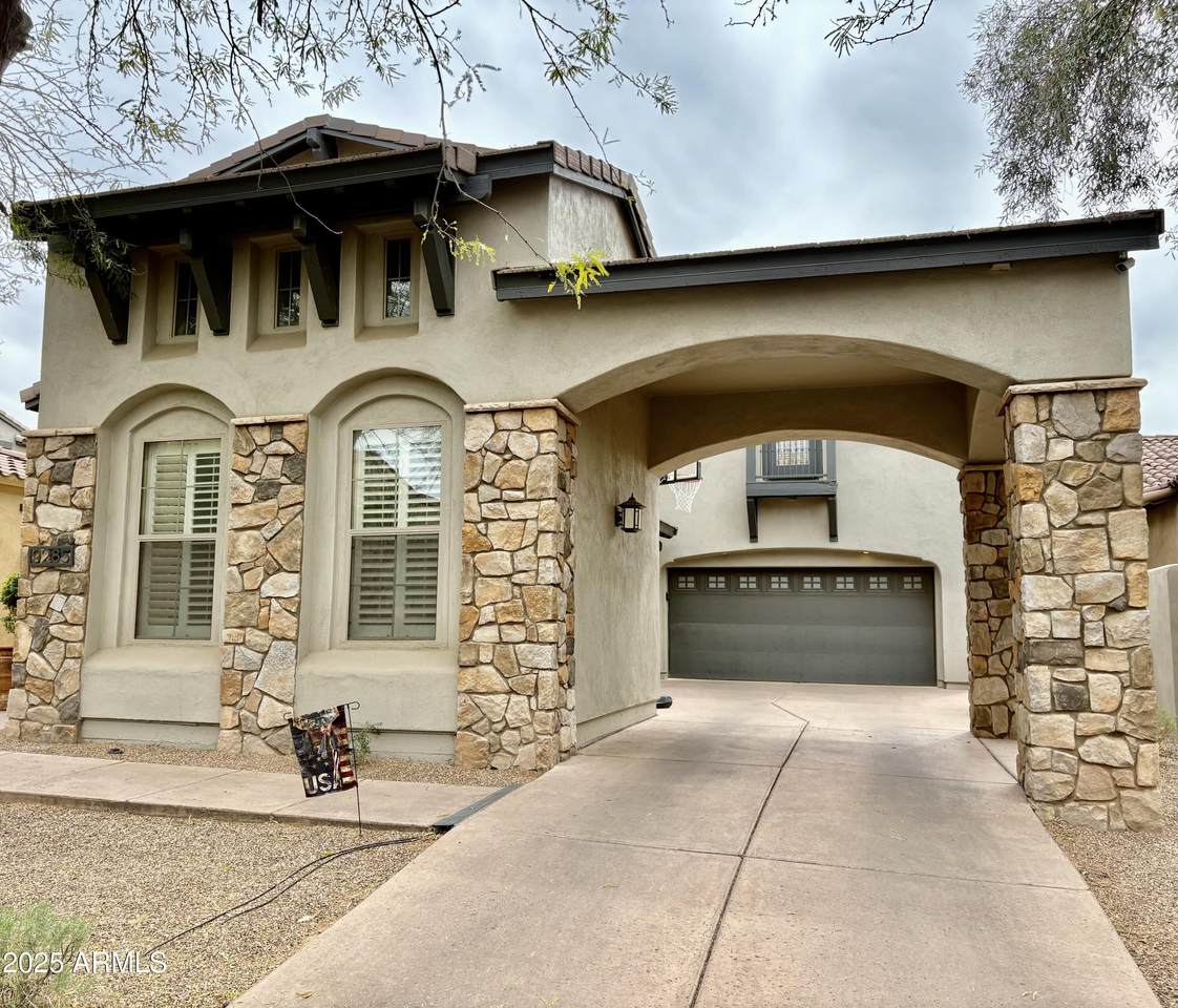 9285 Canyon View - Photo 1