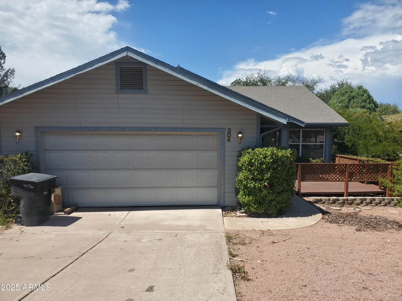 304 Trailwood Road - Photo 1