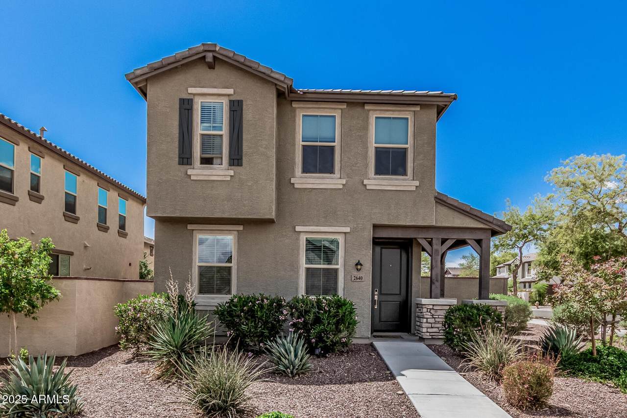 2640 Heritage Street - Photo 1