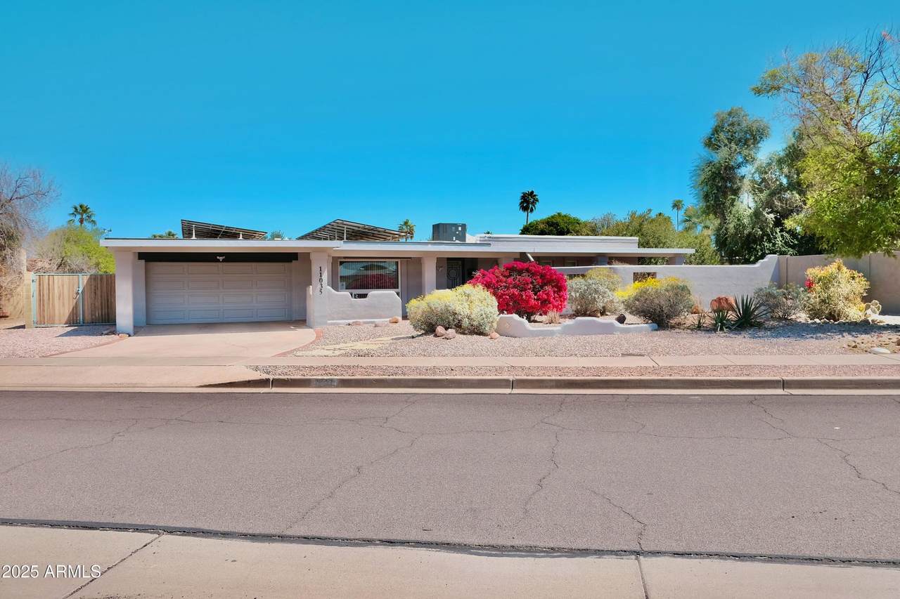 11035 37TH Street - Photo 1