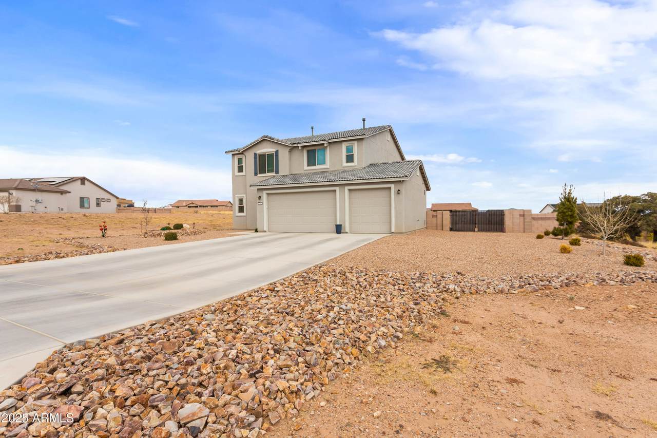6758 Big Spur Circle - Photo 1