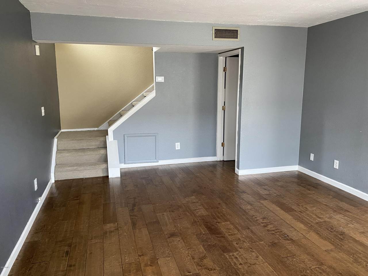 1922 Orange Drive - Photo 1