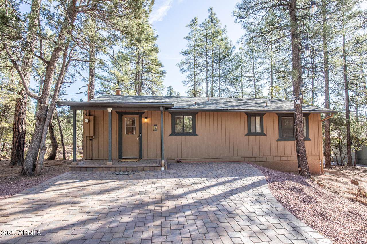 4028 Apache Trail - Photo 1