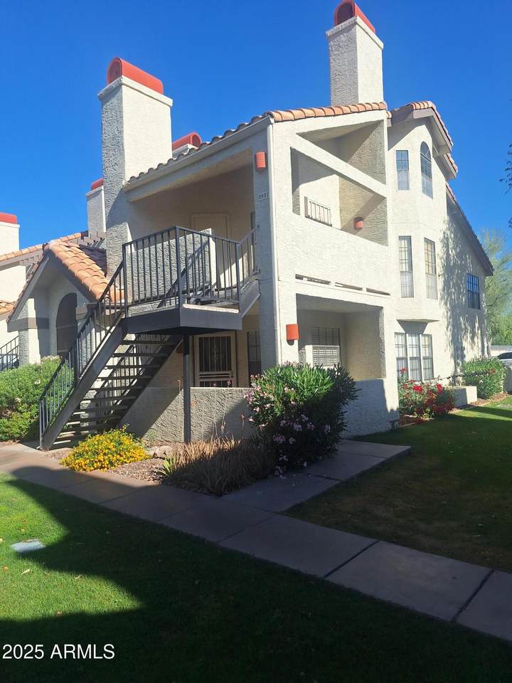 2333 Southern Avenue - Photo 1