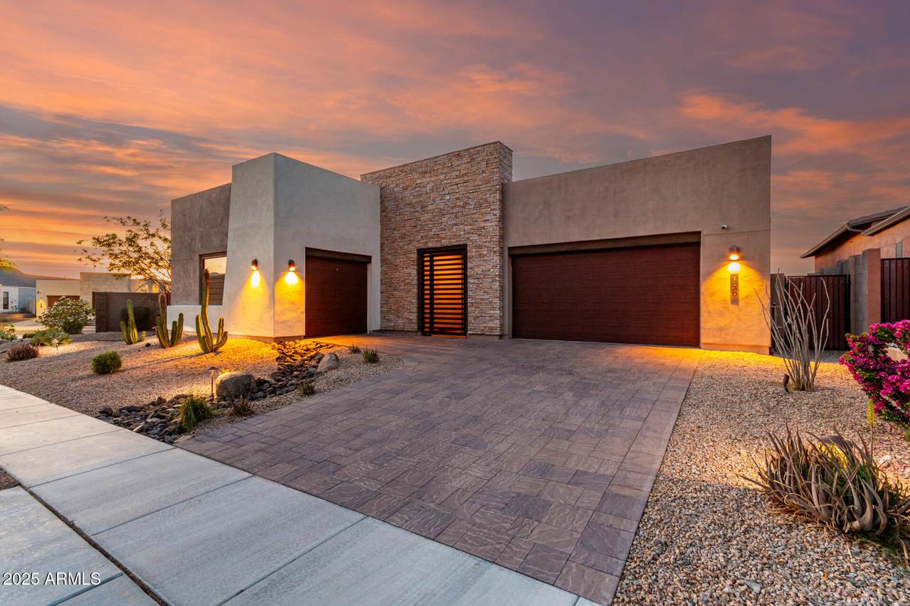 1330 Monte Way - Photo 1