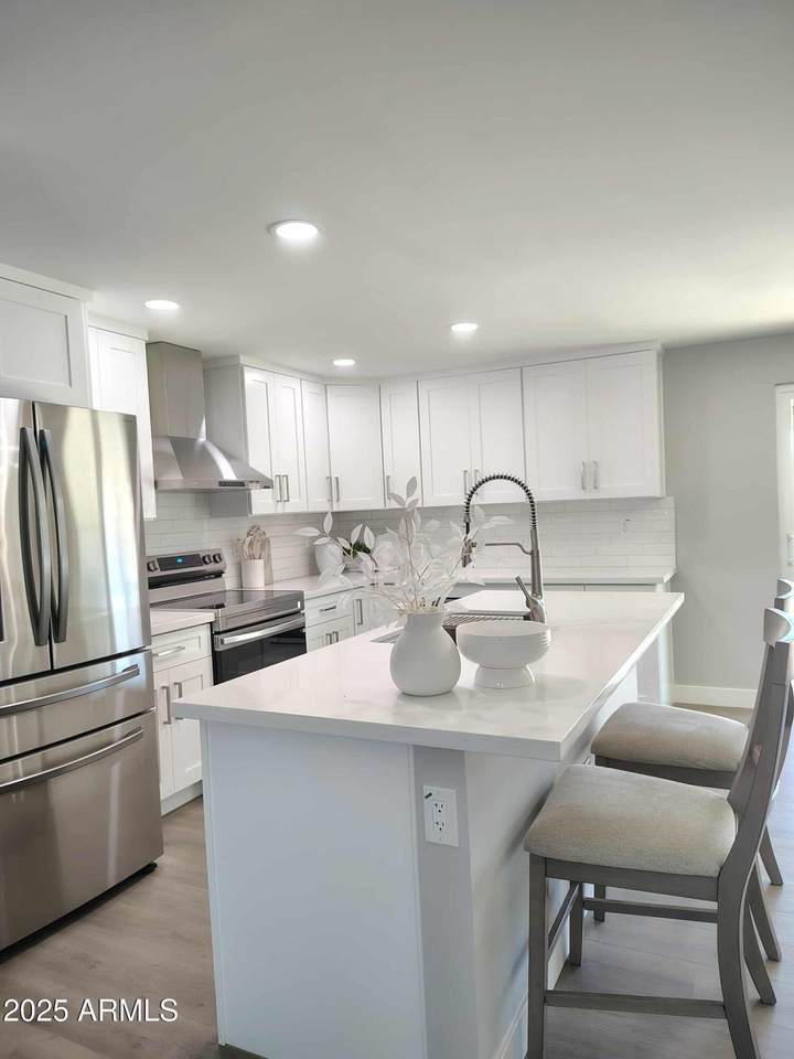 https://bt-photos.global.ssl.fastly.net/armls/1280_boomver_1_6857988-2.jpg