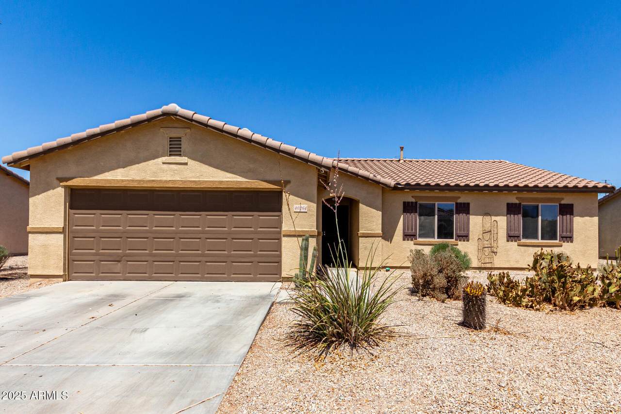 40264 Lococo Street - Photo 1