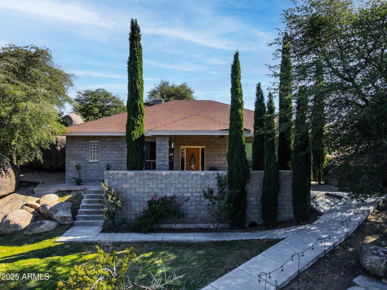 22891 Lakewood Drive - Photo 1