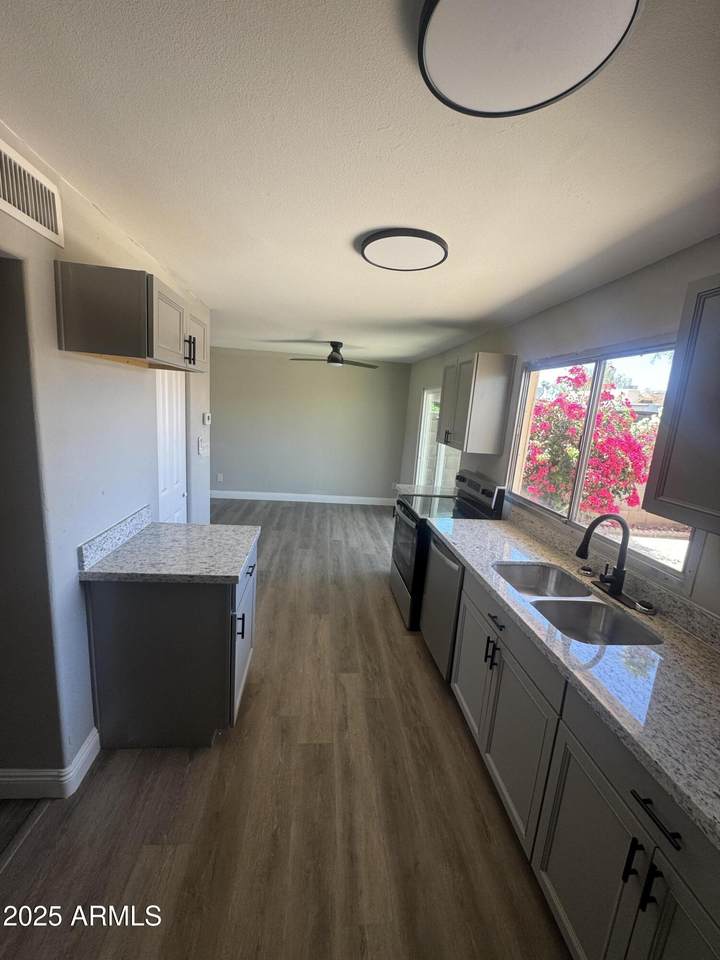 5723 44TH Lane - Photo 1