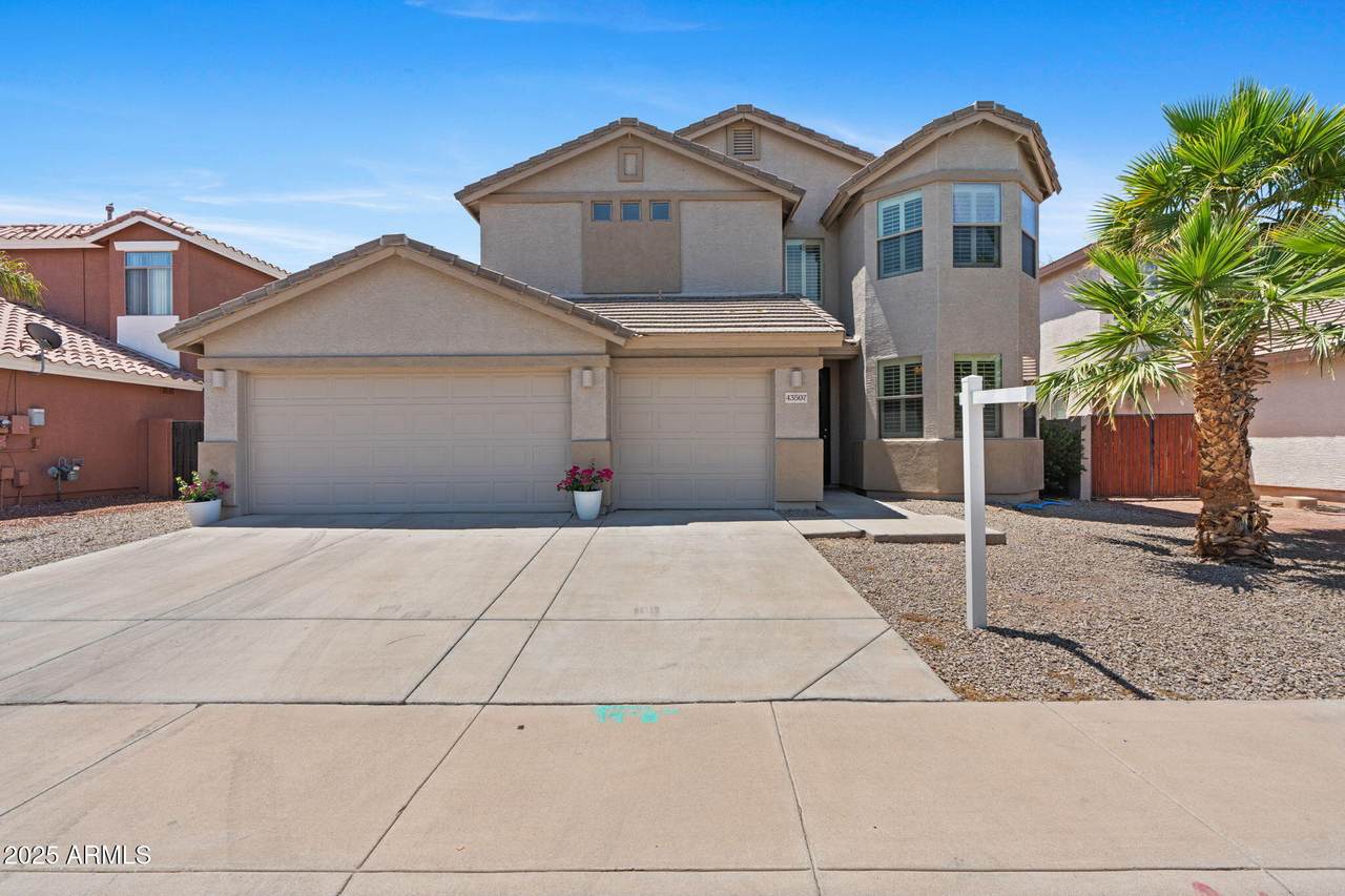 43507 Cydnee Drive - Photo 1