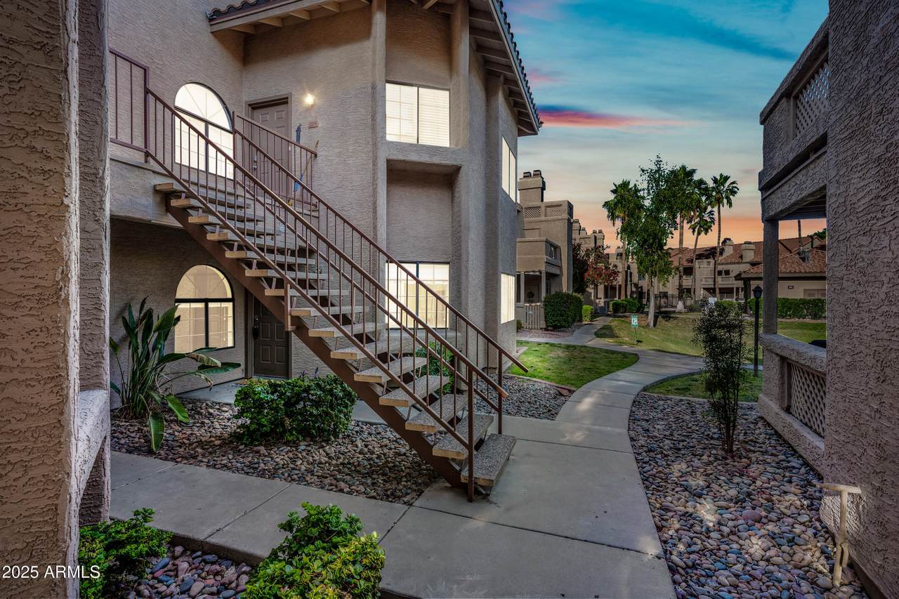 930 Mesa Drive - Photo 1