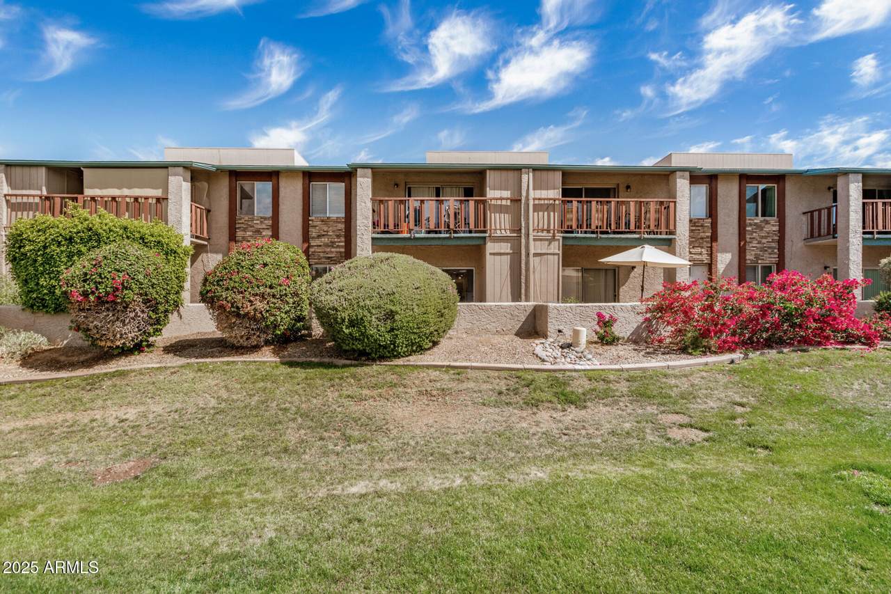 4354 82ND Street - Photo 1