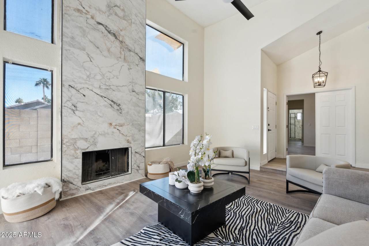 4024 Hiddenview Drive - Photo 1