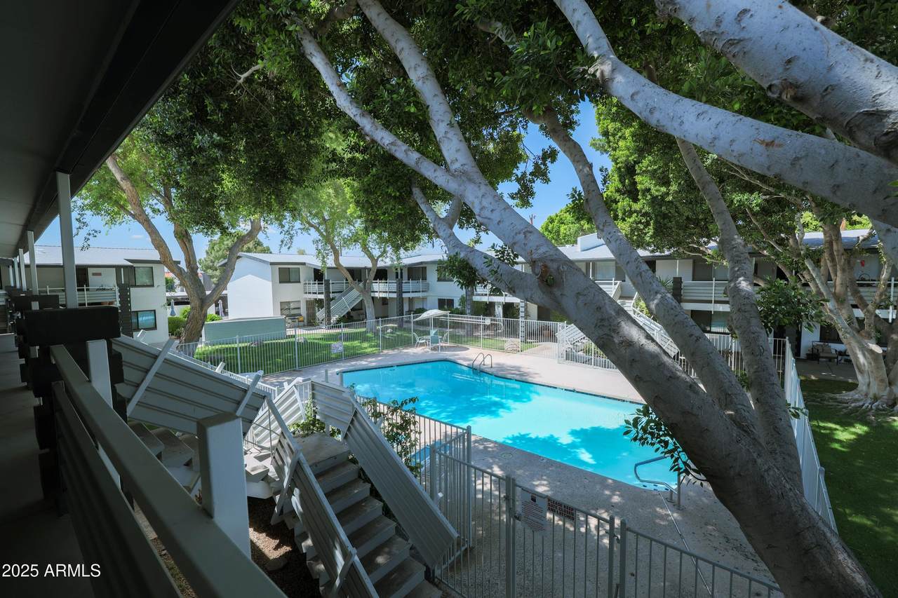 749 Montebello Avenue - Photo 1