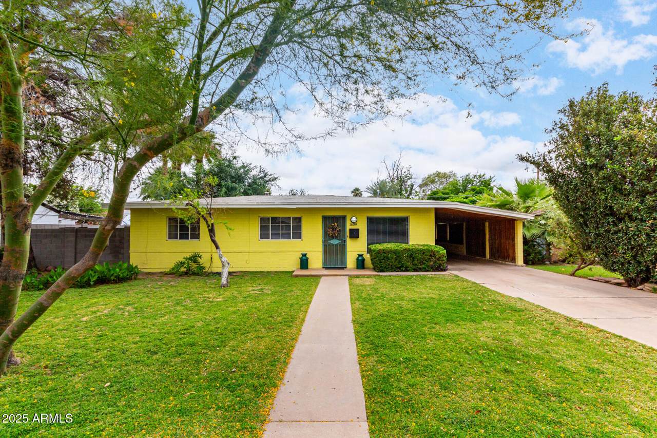 1609 Williams Street - Photo 1