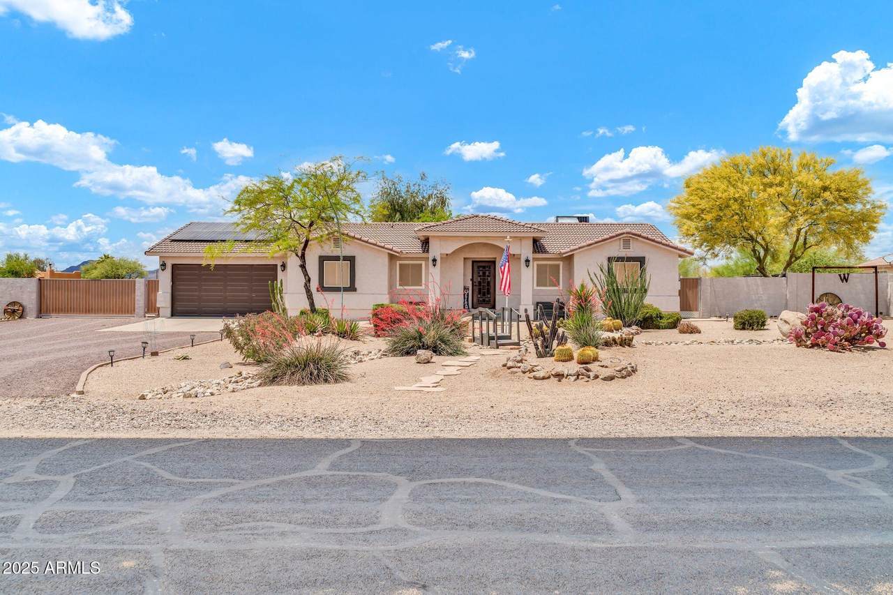 37508 12TH Street - Photo 1
