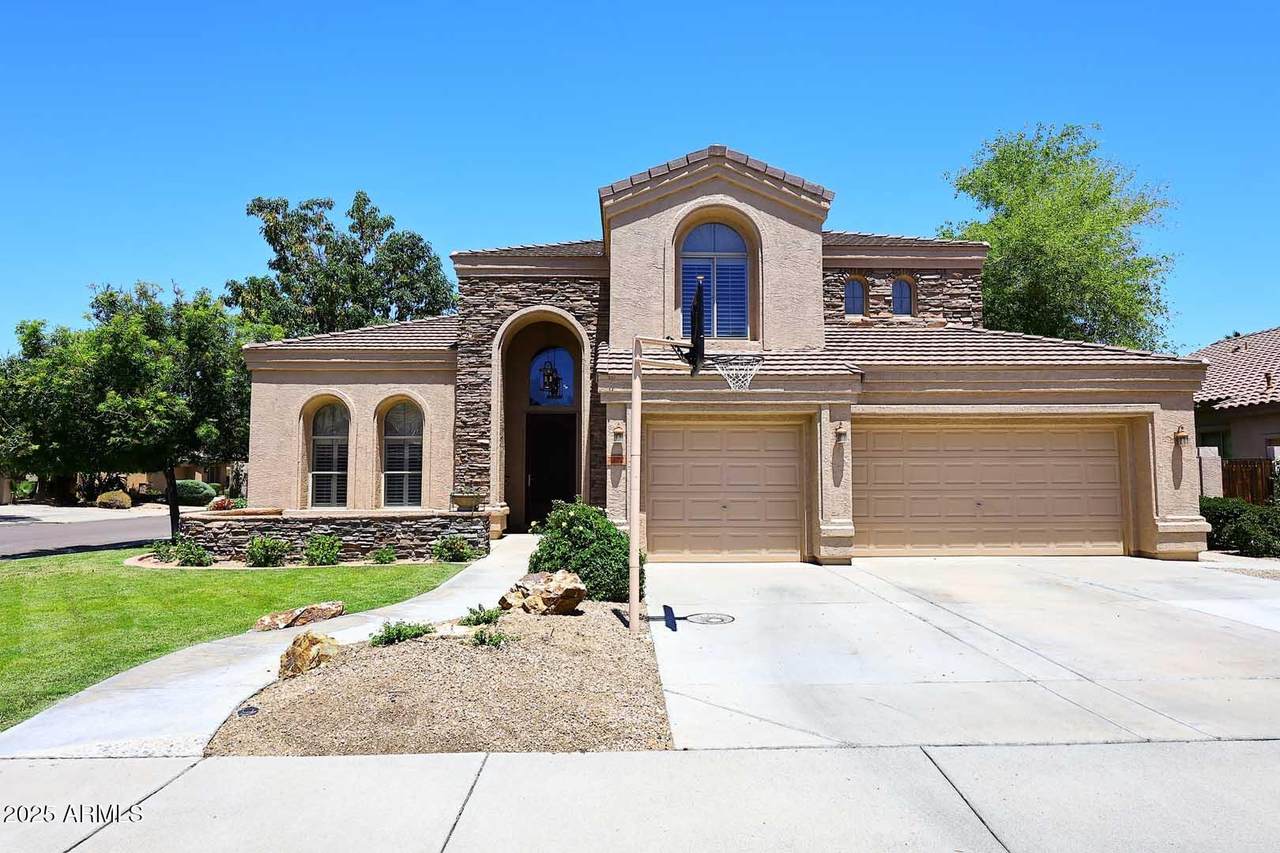 7272 Crystal Road - Photo 1