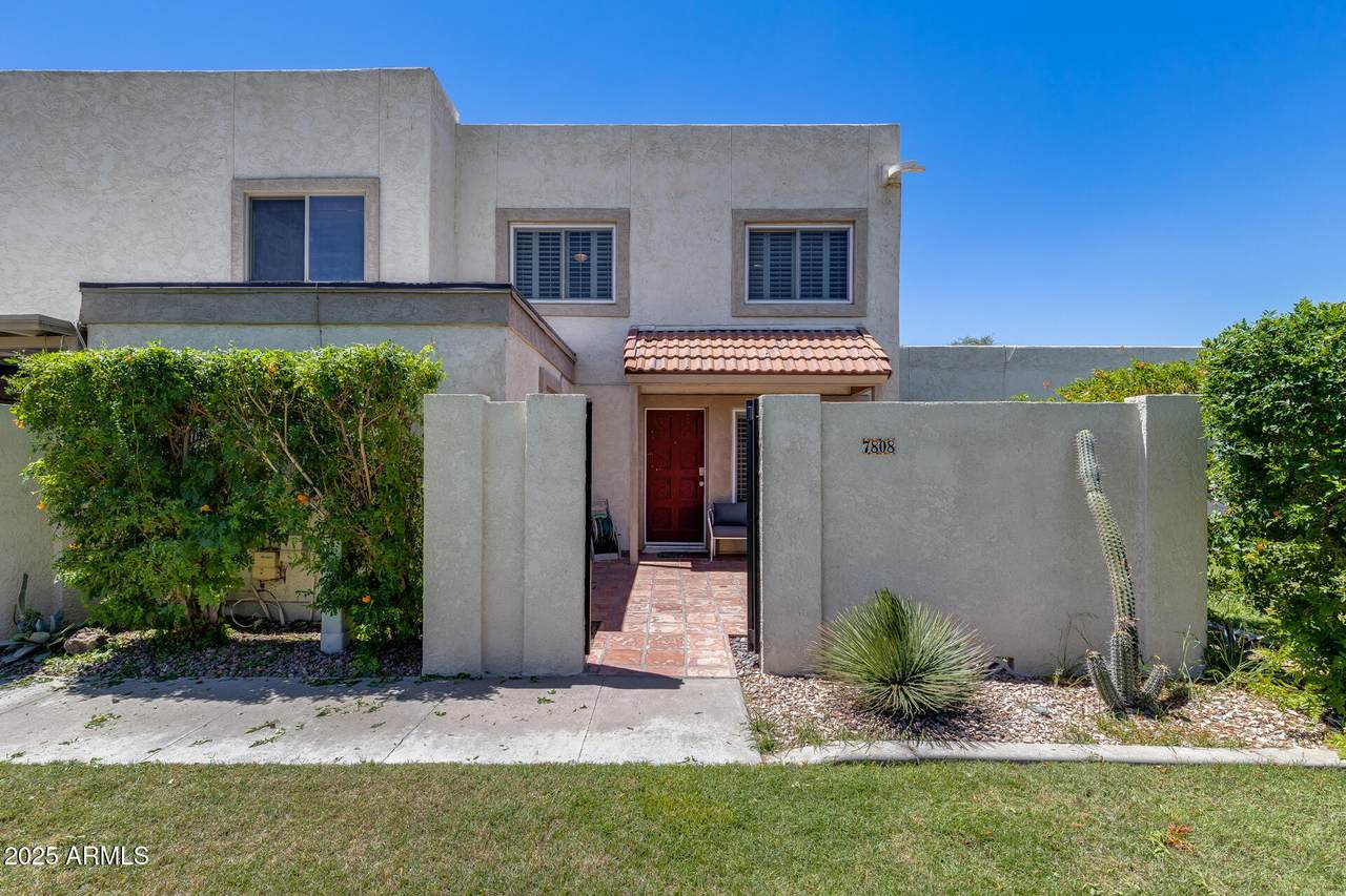 7808 Valley Vista Drive - Photo 1
