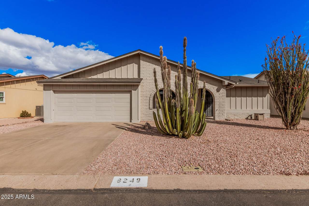 8248 Emelita Avenue - Photo 1