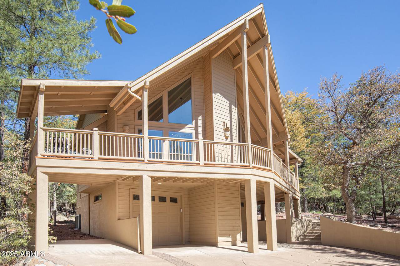 5204 Juniper Loop - Photo 1