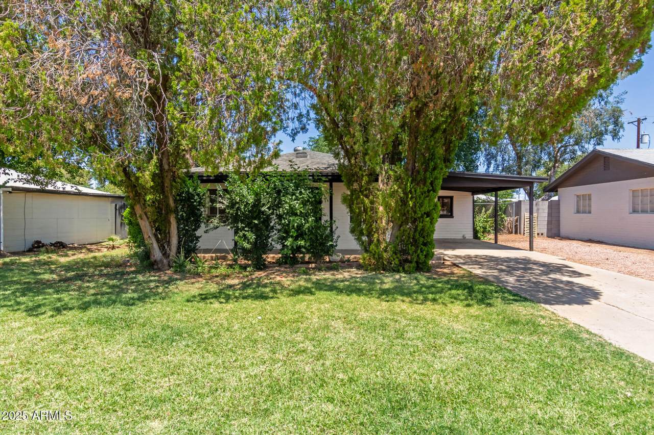 3526 Cheery Lynn Road - Photo 1