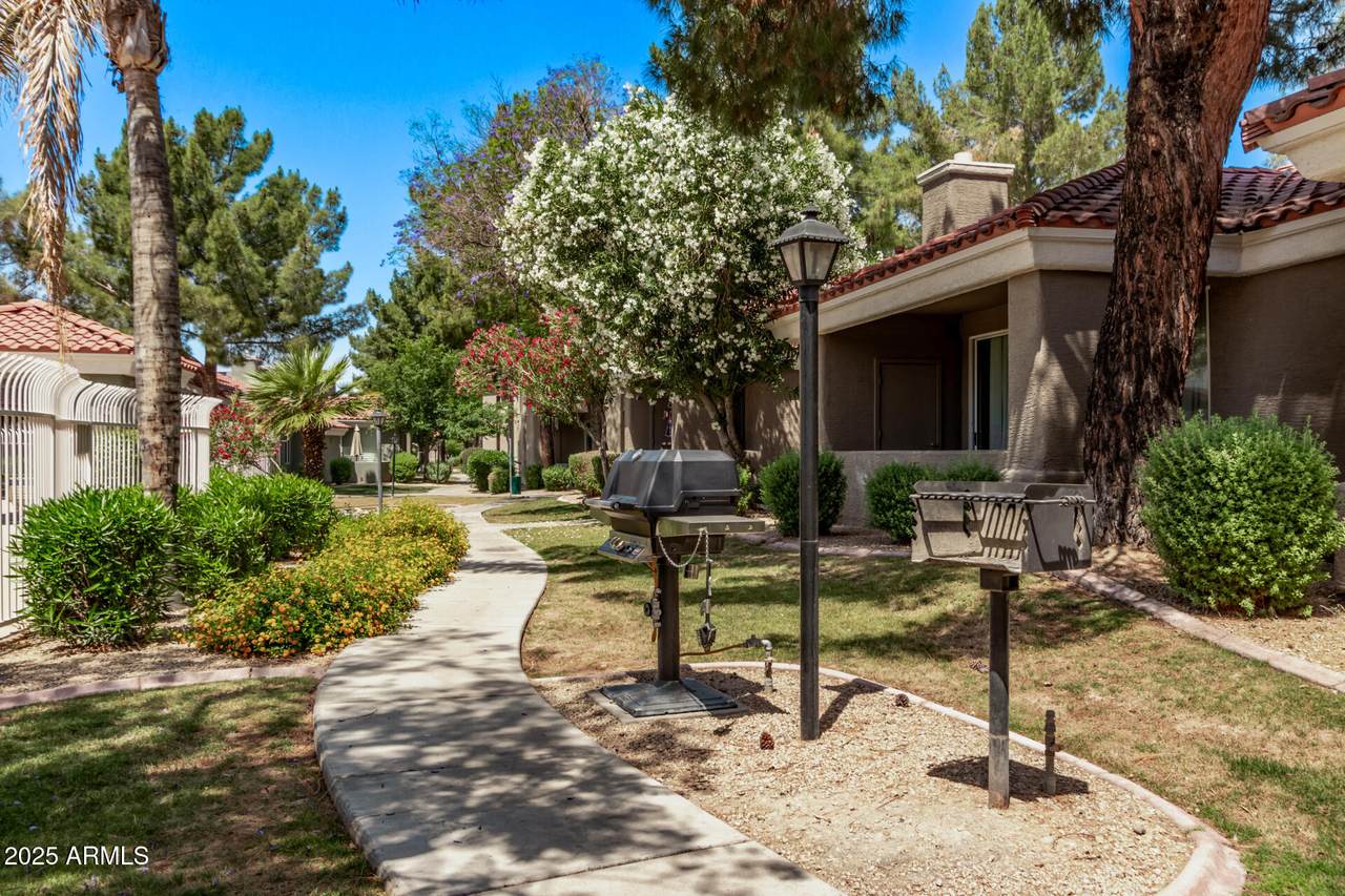2929 Yorkshire Drive - Photo 1